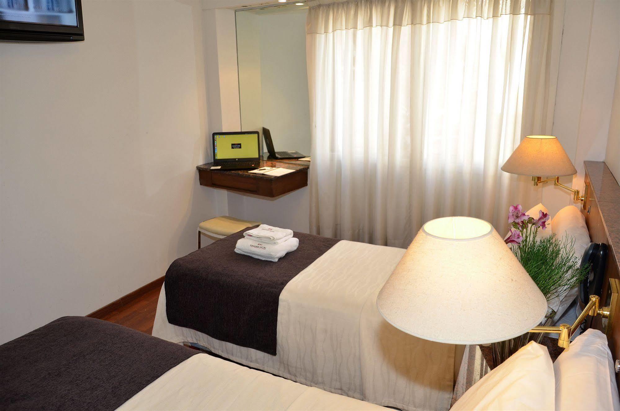 Ecuador Hotel Buenos Aires Eksteriør bilde