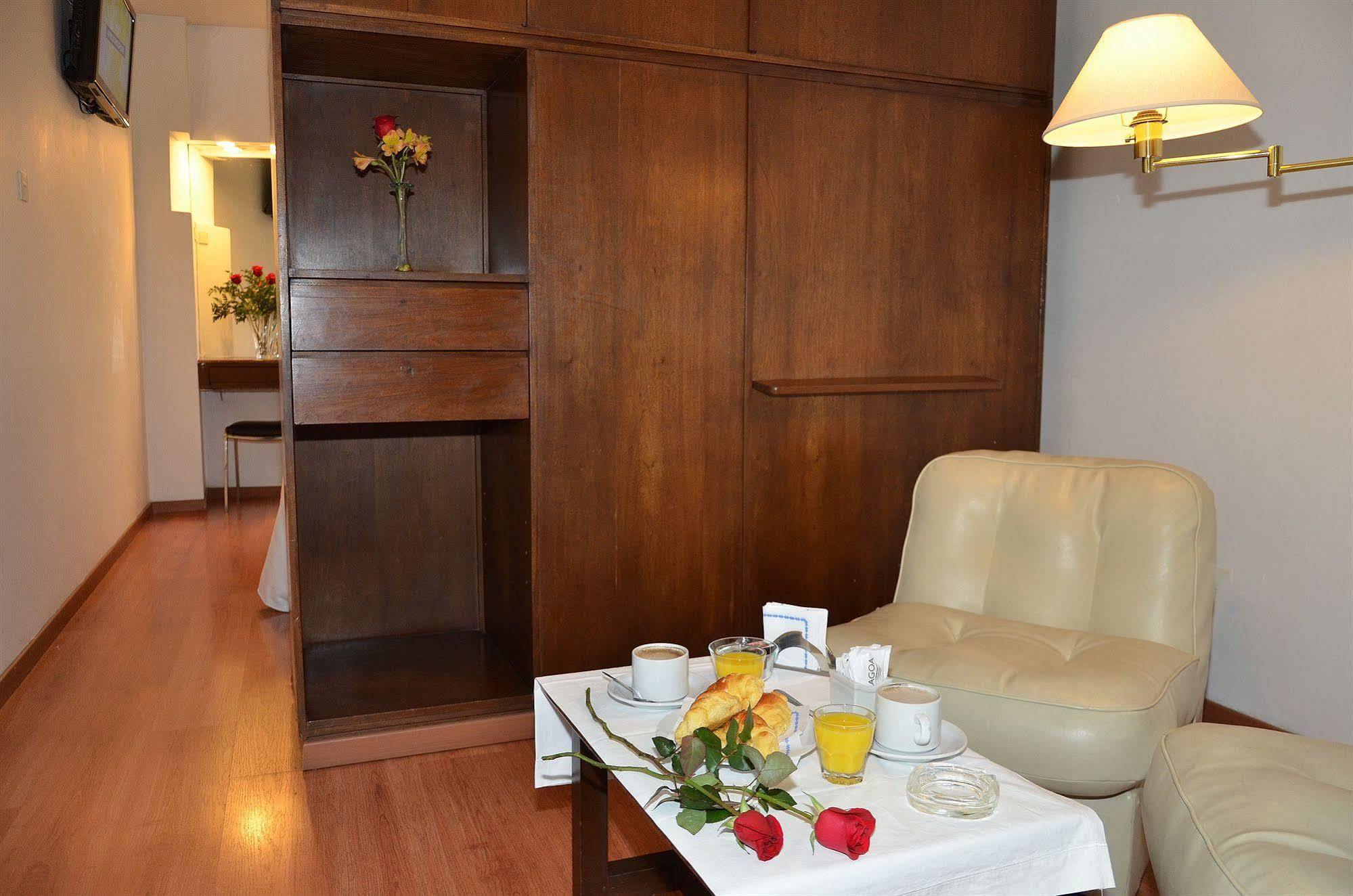 Ecuador Hotel Buenos Aires Eksteriør bilde