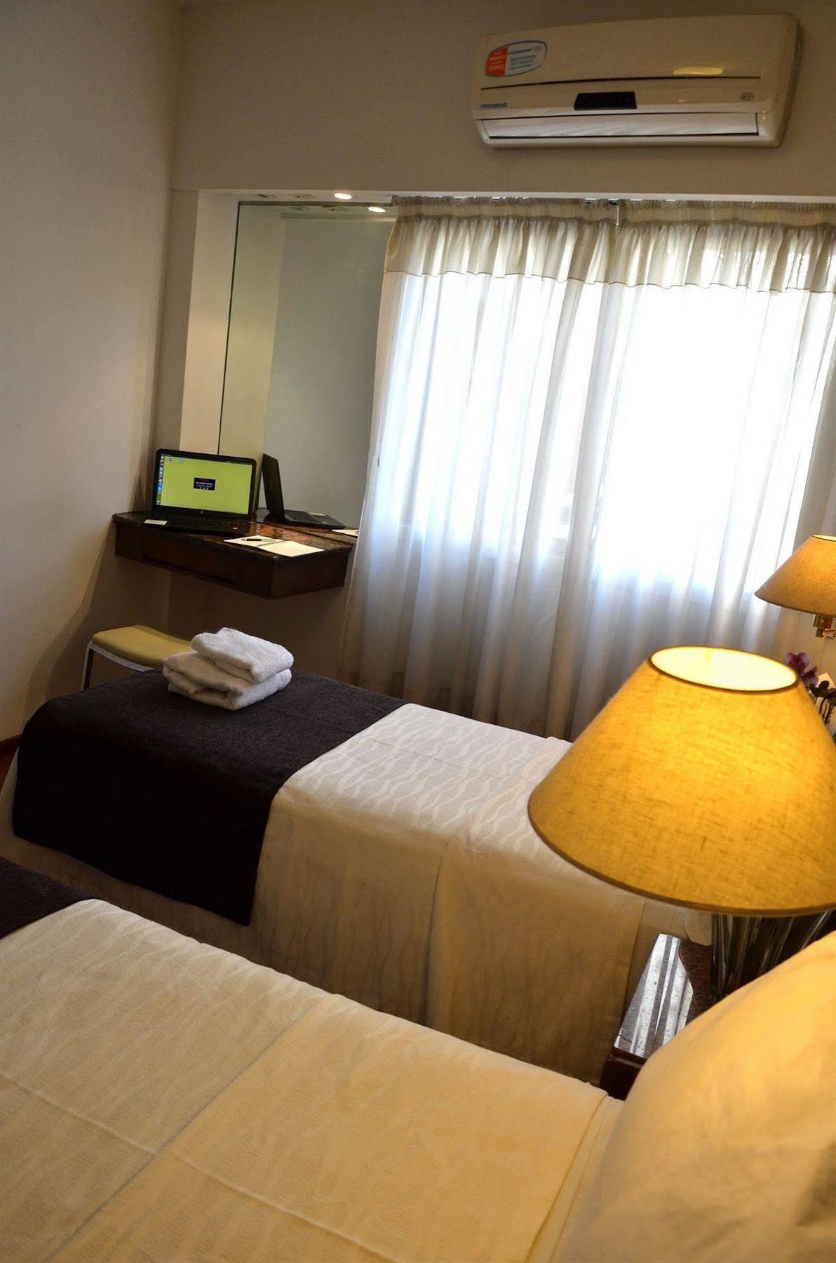 Ecuador Hotel Buenos Aires Eksteriør bilde